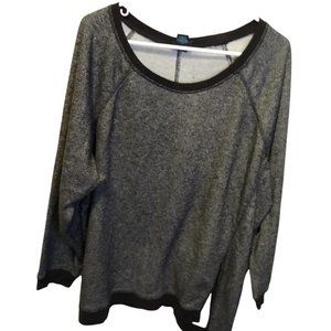 Rue 21 Plus Size Sweater Size 3x Asymmetrical Bottom Gray with Black Trim